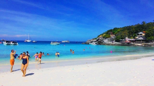 Coral lsland. Half Day Trip by Speed Boat.